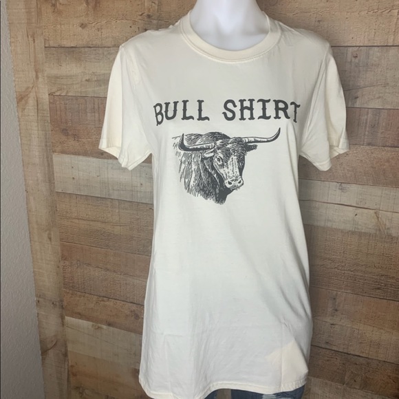NWT Bull Shirt Tee - Graphic Tee - Picture 3 of 3